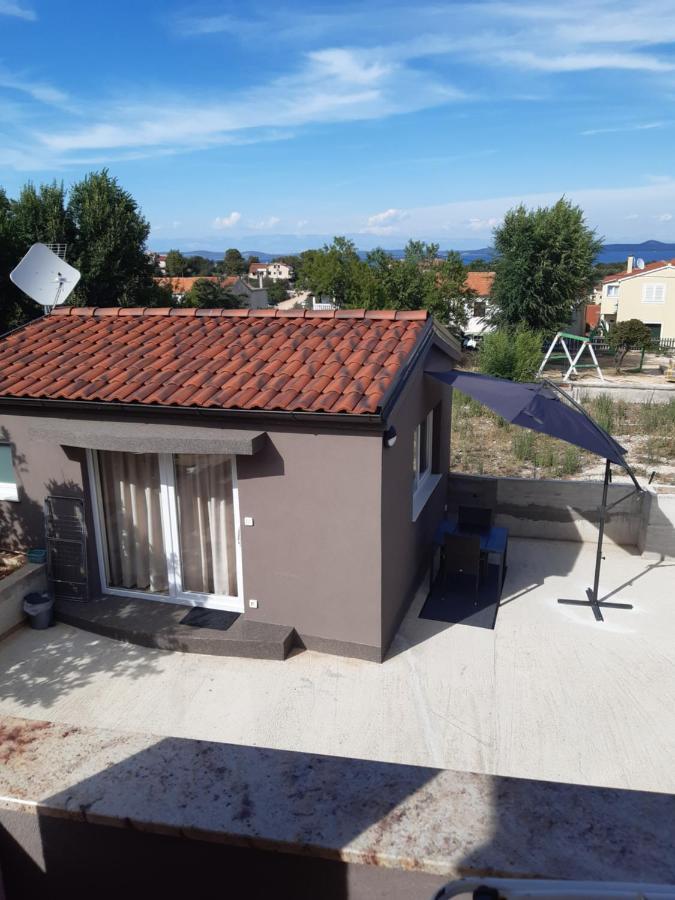 Appartement Little Olive Tree House à Sali Extérieur photo